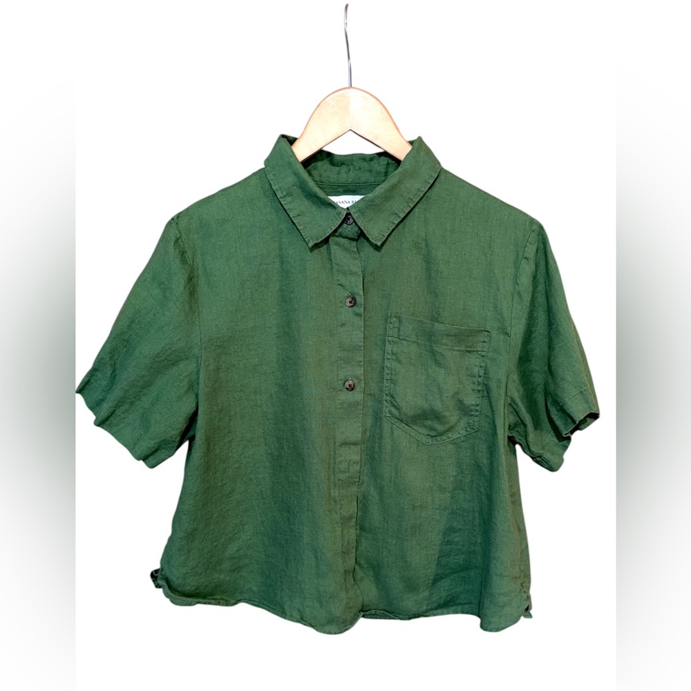Women's Green Button-Front Short Sleeve Shirt